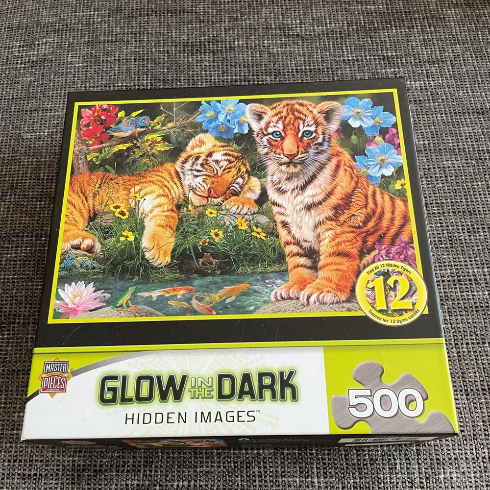 500 Piece Glow in the Dark Hidden Image Puzzle